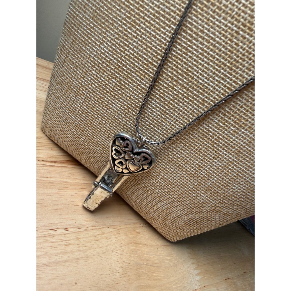 Brighton Silver Tone Heart Badge Clip Necklace Wheat Chain Flawed See Photos - Picture 2 of 16
